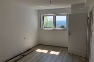 Helle, klimatisierte 3-Zimmer-Wohnung in Aussichtslage mit großem Balkon in Pforzheim – Die vollständige Adresse der Immobilie erhältst du vom Anbieter., 75179 Nordstadt, Pforzheim – Vorschaubild 4