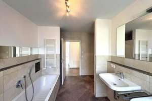 Moderne 4-Zimmer-Wohnung in Laupheim zur Miete – Die vollständige Adresse der Immobilie erhältst du vom Anbieter., 88471 Laupheim – Vorschaubild 6