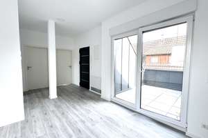 Wohnen mit Charakter: Drei-Zimmer-Dachgeschosswohnung in Zuffenhausen – Elsässer 34, 70435 Zuffenhausen-Hohenstein, Stuttgart – Vorschaubild 2