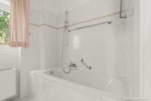 Bright and sunny city apartment a short walk to downtown | WAGNER IMMOBILIEN – Uhlandstraße 10, 65189 Wiesbaden – Vorschaubild 10