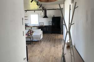 Exklusive, möblierte und neuwertige 2-Zimmer-Loft Wohnung mit 30 qm Dachterrasse und EBK in Augsburg – Hooverstraße 6B, 86156 Kriegshaber, Augsburg – Vorschaubild 2