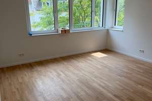 Helle 2-Zimmer-Wohnung im 4.OG mit hochwertiger Einbauküche - Köln Nippes – Neusser Straße 363, 50733 Nippes (Ortsteil), Köln – Vorschaubild 3