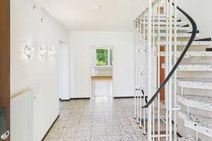 Licht, Luft & Lebensqualität – Ihr Rückzugsort mit Wintergarten, Balkon und Pool! – Tübingen (Kreis) – Vorschaubild 2