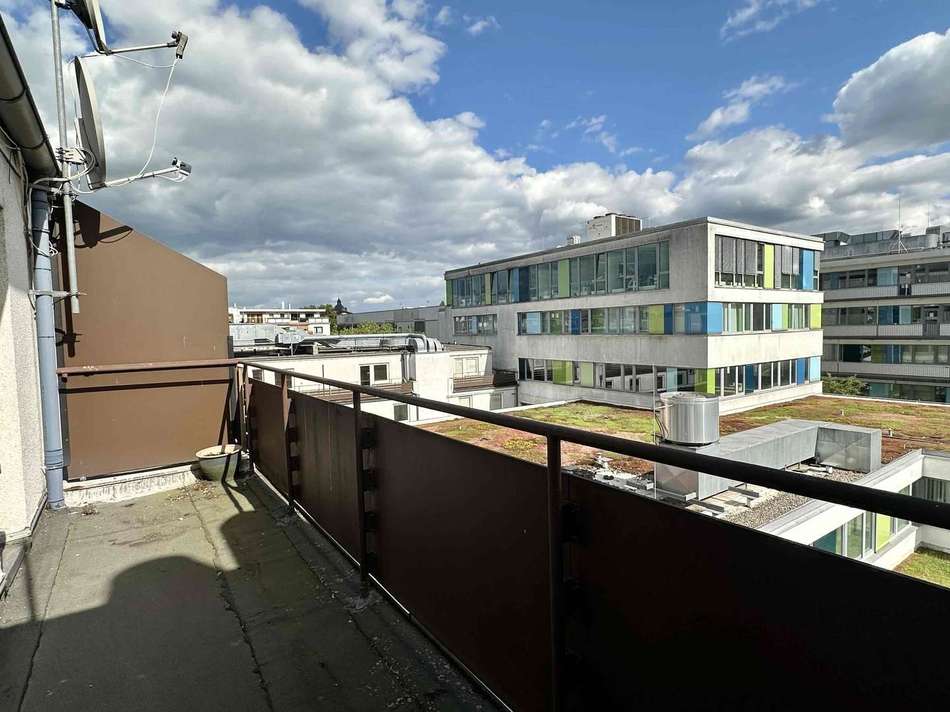 Balkon Wohnzimmer Hofseite