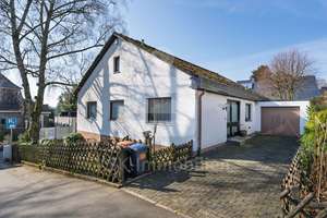 Gepflegtes Einfamilienhaus in ruhiger Lage
von Remscheid-Lennep!