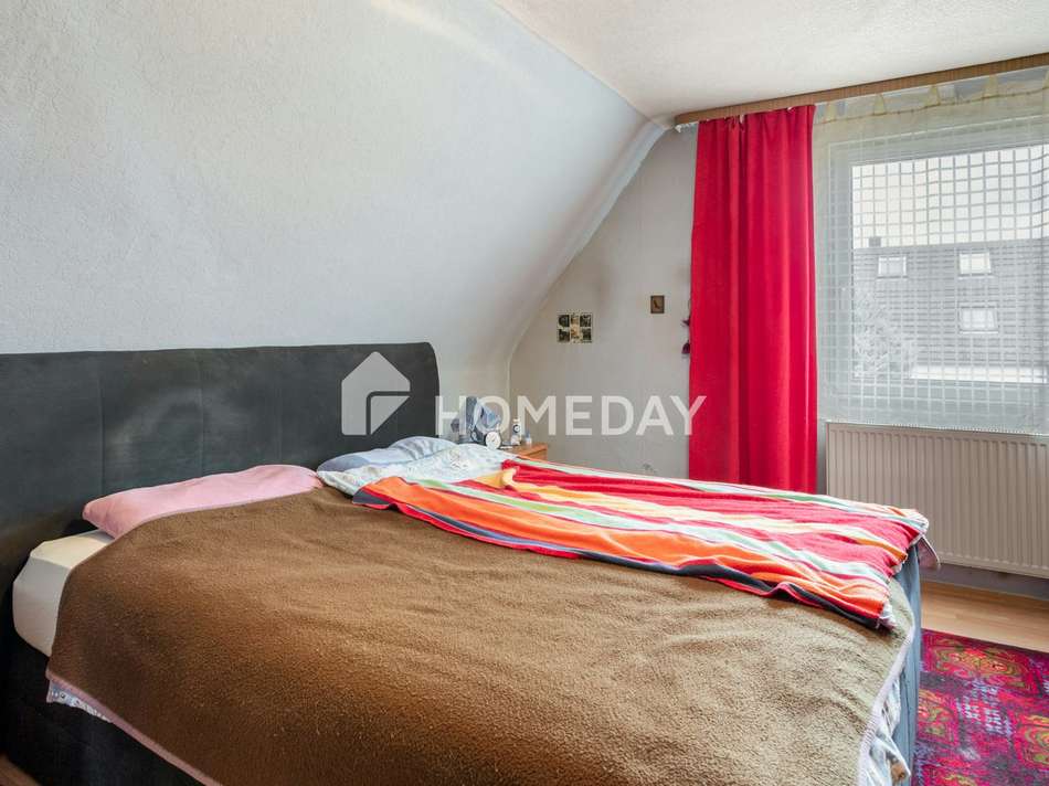 1. OG Schlafzimmer 1