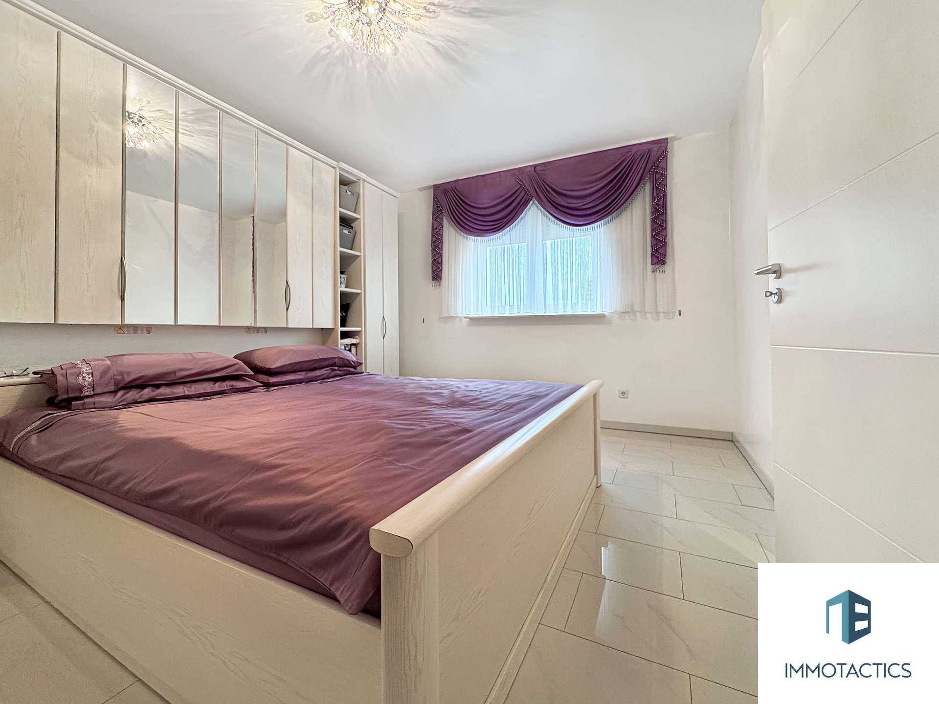 Immobilie in Gau-Algesheim - EXKLUSIVES & MODERNES Zweifamilienhaus für die Großfamilie und Kapitalanleger - Bild 6