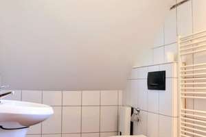 Familienfreundliche Doppelhaushälfte mit Kamin, Traumgarten in Oberhausen-Lirich-Nord – Die vollständige Adresse der Immobilie erhältst du vom Anbieter., 46049 Lirich-Nord, Oberhausen – Vorschaubild 32