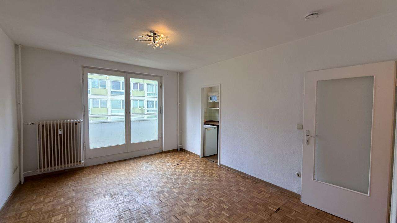 1-Zimmer-Wohnung mit Renovierungsbedarf und Potenzial in gefragter, ruhiger Lage – Berlin-Lichterfel, Berlin – Bild 2