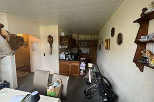 Familienfreundliches Reihenmittelhaus mit Garten, Kamin und Garage in schöner Wohnlage von Wickede – 44319 Wickede, Dortmund – Vorschaubild 5