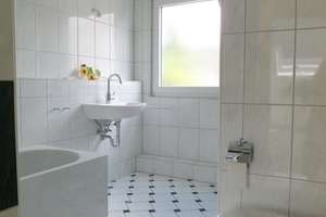 Höhenflug in Rüttenscheid/Bredeney!!! Renovierte 4-Zi. DG-Wohnung (114 m²) 3. OG  (WG geeignet) – Nelkengarten 5, 45133 Rüttenscheid, Essen – Vorschaubild 11