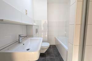 Zweifamilienhaus mit Balkon, Wintergarten und großem Garten
in Wuppertal-Ronsdorf – Die vollständige Adresse der Immobilie erhältst du vom Anbieter., 42369 Ronsdorf, Wuppertal – Vorschaubild 17