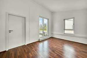 PET FRIENDLY 2011 DUPLEX HOUSE! 
approx. 165 m², 4.5-Room, 3.5-Bed, 2.25-Bath, Garage and Parking – Die vollständige Adresse der Immobilie erhältst du vom Anbieter., 65205 Erbenheim, Wiesbaden – Vorschaubild 17