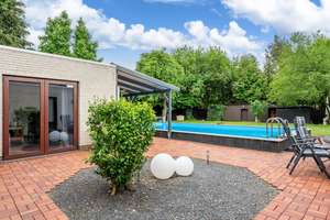 Einfamilienhaus mit zwei zusätzlichen Appartements und Außenpool in Oldenburg, Objekt-Nr.: 7701 – Die vollständige Adresse der Immobilie erhältst du vom Anbieter., 26127 Alexandersfeld, Oldenburg (Oldenburg) – Vorschaubild 2
