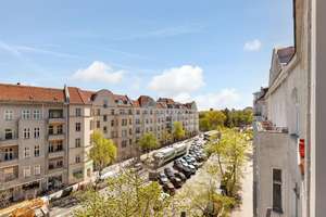 Hochwertig sanierte Altbauwohnung: Lichtdurchflutetes Raumwunder mit Balkon in Berlin Westend – Die vollständige Adresse der Immobilie erhältst du vom Anbieter., 14059 Westend, Berlin – Vorschaubild 1