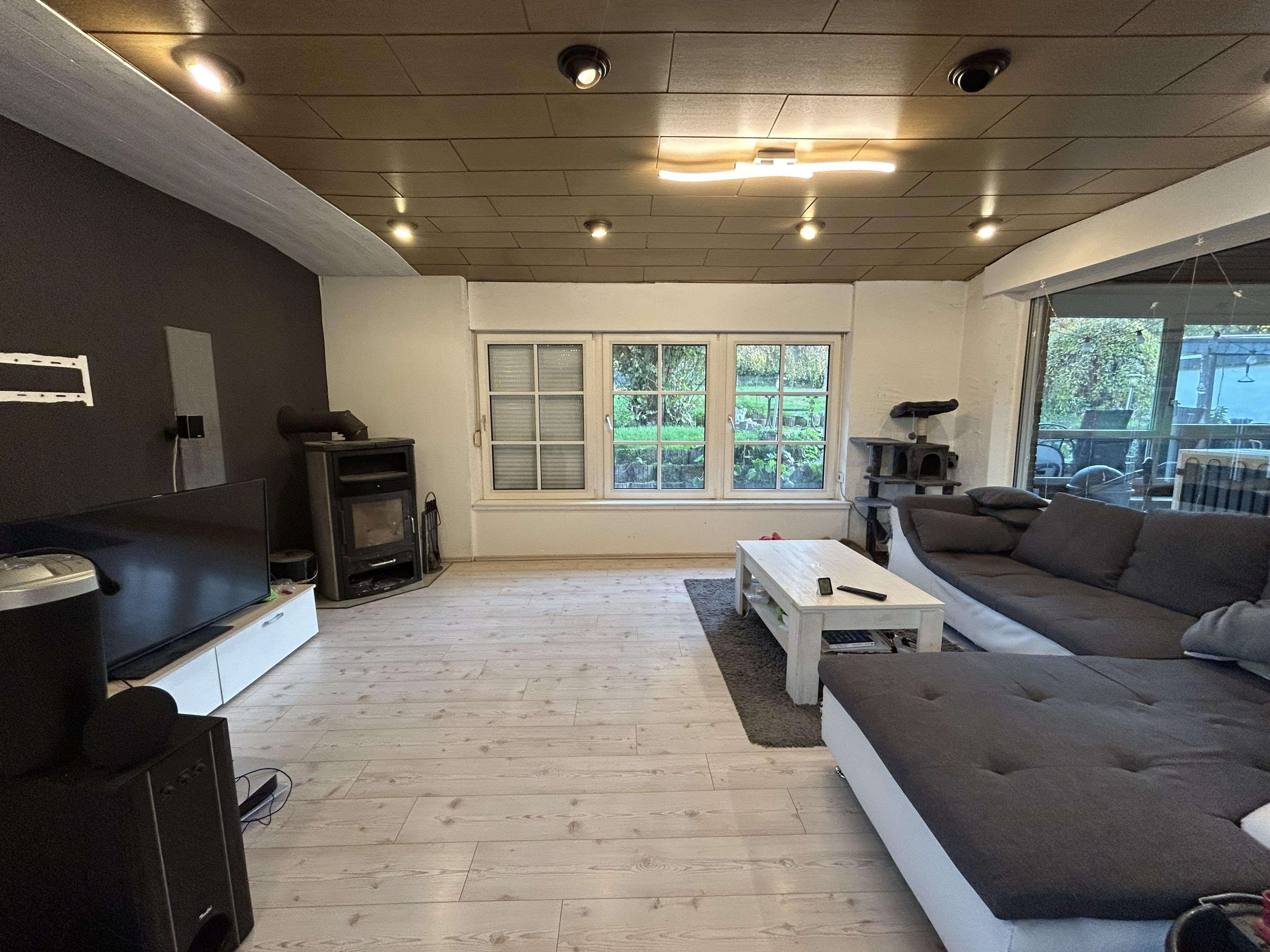 Immobilie in Barntrup - Großzügiges Einfamilienhaus mit Potenzial – Ihr neues Zuhause in Barntrup-Alverdissen - Bild 2