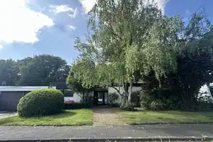 Property thumbnail 1