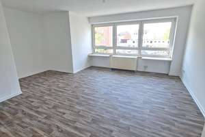 1,5-Zi. frisch renoviert im 1.OG mit Aufzug in Citynähe