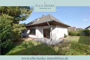 Gemütlicher 70er-Jahre-Bungalow zum Modernisieren mit Keller + Garage.
