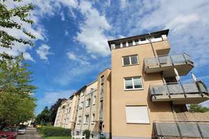 Charmante 2-Zimmer in schöner Wohnanlage-TG-SP-Wannenbad, Balkon und Terrasse