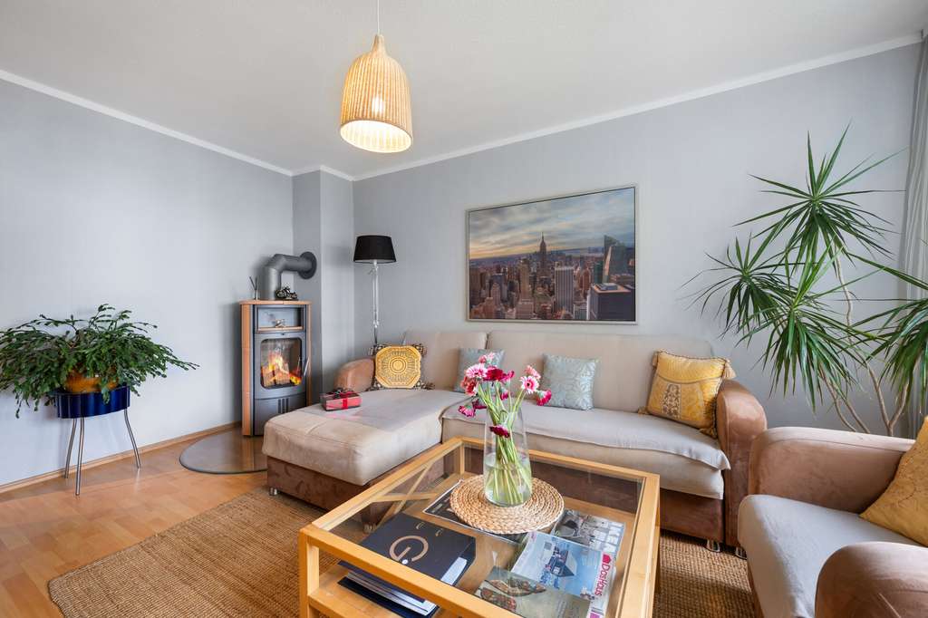 Charmante 3-Zimmer-Wohnung mit Loggia, Kamin und gemütlichem Wohnambiente in Witten-Heven