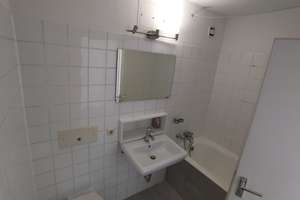 Stadtwohung 38 m² mit Luitpoldpark-Blick - 5. OG, Ostbalkon, neue Fenster, sofort verfügbar – Lerchenauerstr. 3, 80809 Am Luitpoldpark, München – Vorschaubild 10