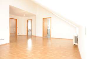 Helle 3-Zimmer Wohnung in Reutlingen-Ringelbach! – Die vollständige Adresse der Immobilie erhältst du vom Anbieter., 72762 Reutlingen-Mitte, Reutlingen – Vorschaubild 4