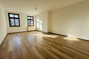 Gemütliche 2-Zimmer-Dachgeschosswohnung mit Einbauküche – Heinrich-Zille-Straße 4, 9111 Zentrum, Chemnitz – Vorschaubild 1