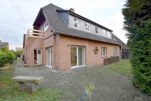 Großzügiges, schön gelegenes 3-Familienhaus mit 2 großen Wohnungen + Einliegerwohnung. – Hannover (Kreis) – Vorschaubild 3