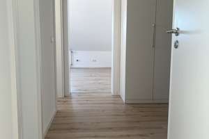 Luxeriöse helle Dachwohnung mit Klimaanlage – Die vollständige Adresse der Immobilie erhältst du vom Anbieter., 64569 Nauheim – Vorschaubild 4