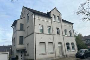 Schöne DG-Wohnung in ruhiger Lage