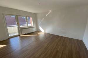 Top gepflegt 2/3-Zimmer-Wohnung in Vierparteienhaus! – Hermann-Oncken-Weg 10, 26121 Ziegelhof, Oldenburg (Oldenburg) – Vorschaubild 2