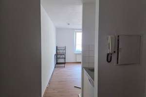1-Zimmer-Wohnung – renoviert & sofort bezugsbereit – Kaiserstrasse 233, 66133 Scheidt, Saarbrücken – Vorschaubild 1