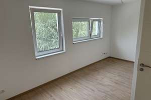 Modernes, energieeffizientes Reihenhaus mit Süd-West-Garten in Düren  – Lützenrathstraße 3, 52353 Nord-Düren, Düren – Vorschaubild 8