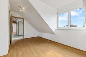 Dachgeschosswohnung in zentrumsnaher Lage des Ingolstädter Südosten inkl. TG-Stellplatz und EBK! – Die vollständige Adresse der Immobilie erhältst du vom Anbieter., 85053 Südost, Ingolstadt – Vorschaubild 11
