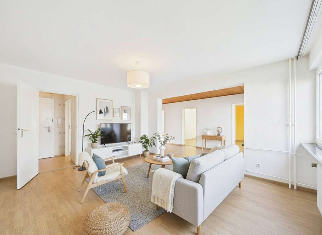 Immobilie in Lahr/Schwarzwald - Lichtdurchflutete 4-Zimmer-Wohnung mit Loggia & Garage - Bild 0