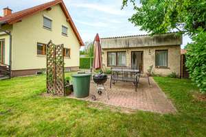 Ökonomisches EFH in Biesdorf: 5Zi, Wfl. 90qm, ca. 1.060 qm Grst., Keller, Süd-Terrasse, Garage – 12683 Biesdorf, Berlin – Vorschaubild 6