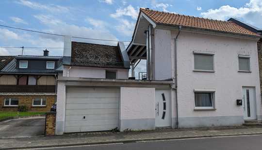 Bild von Schönes Einfamilienhaus in zentraler Lage von Dehrn