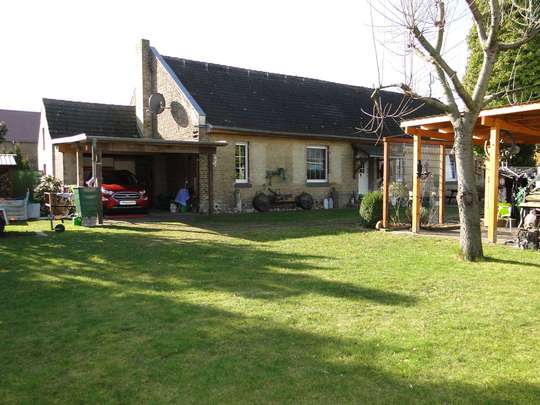 Landhaus-Bungalow XXL auf ca. 900m² Grundstück - Bild 2