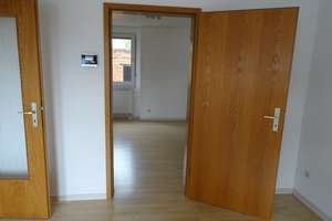 Ansprechende 2-Zimmer-Wohnung mit EBK in Heilbronn an Student /  Inn zu vermieten – Heuchelbergtraße 8, 74080 Böckingen, Heilbronn – Vorschaubild 3
