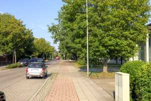 ROGERS: Helles Reihenhaus mit sichtbaren Holzbalken und Garten – Fürstenfeldbruck (Kreis) – Vorschaubild 19
