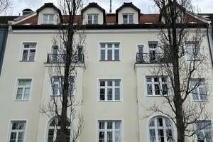 Charmante 4-Zimmer-Altbauwohnung mit Balkon in begehrter Innenstadtlage – Lindwurmstraße 45, 80337 Am alten südlichen Friedhof, München – Vorschaubild 3