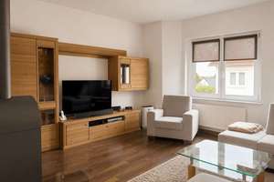 Traumhafte Villa mit privatem Pool, wunderschönem Garten und sonnigem Eckgrundstück Dresden-Weixdorf – Die vollständige Adresse der Immobilie erhältst du vom Anbieter., 1108 Weixdorf, Dresden – Vorschaubild 6