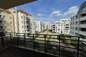 Leerstehende Eigentumswohnung in Striesen mit Balkon – Sofort verfügbar zum Verkauf