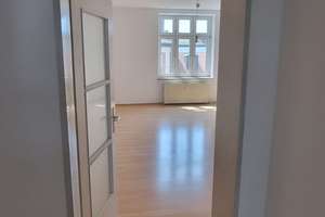 Vollsanierte 3-Zimmer-Whg. -  ca. 95 m² im 3. OG  - hohe Decken  - KEINE WGs!!!