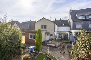 Zweifamilienhaus mit vielseitigen Nutzungsmöglichkeiten und Potenzial für individuelle Wohnkonzepte – Die vollständige Adresse der Immobilie erhältst du vom Anbieter., 46149 Buschhausen, Oberhausen – Vorschaubild 40