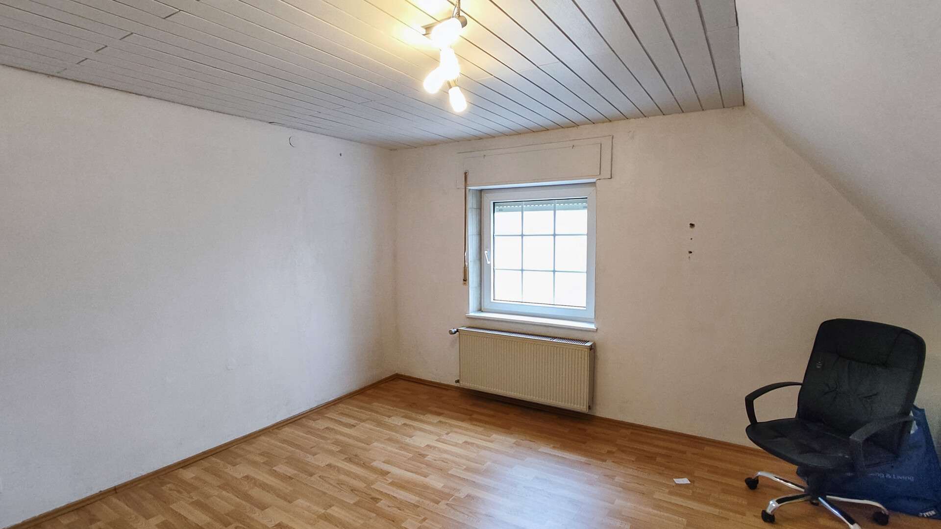 Immobilie in Ransbach-Baumbach - Familienfreundliches Wohnen in bester Lage – Haus mit großem Garten mitten in Ransbach-Baumbach! - Bild 0