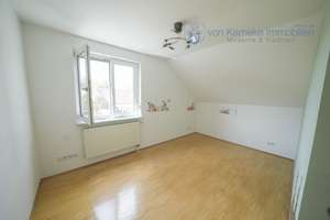 Moderne 4-Zimmer-Maisonette mit Balkon, Dachstudio, Stellplatz & Carport in Dechsendorf – Die vollständige Adresse der Immobilie erhältst du vom Anbieter., 91056 Dechsendorf Ost, Erlangen – Vorschaubild 11