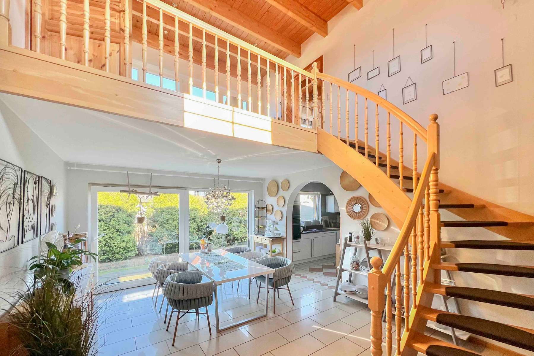 Immobilie in Holle - Charmante Blockhütte trifft modernen Neubau – Ruhige Sackgassenlage in Holle - Erbbaurecht - Bild 3