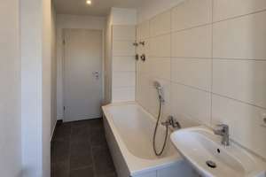 **Traumhafte  Dachterrasse**3-Raumwohnung + Tageslichtbad + Einbauküche als Option! – 39112 Sudenburg, Magdeburg – Vorschaubild 13